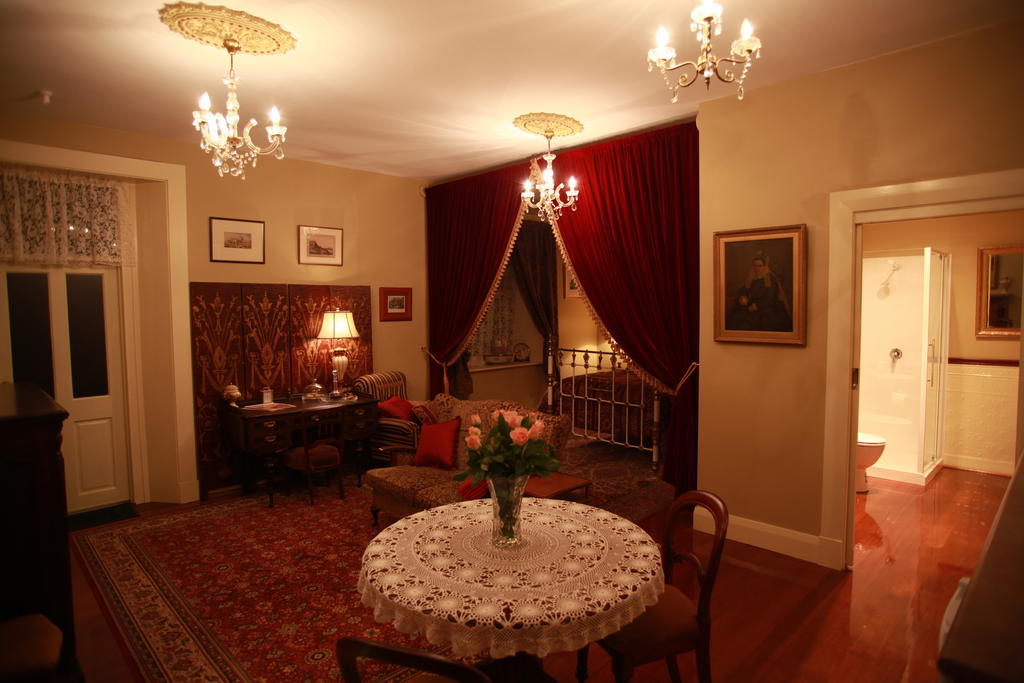 Blakes Manor Self Contained Heritage Accommodation Deloraine Quarto foto