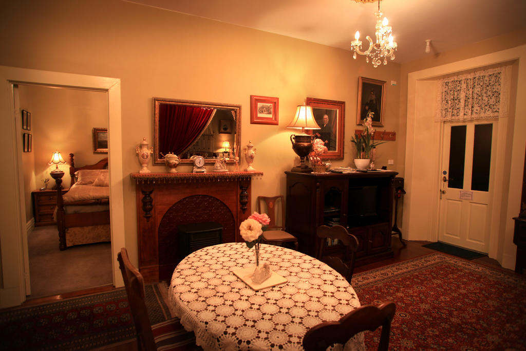 Blakes Manor Self Contained Heritage Accommodation Deloraine Quarto foto
